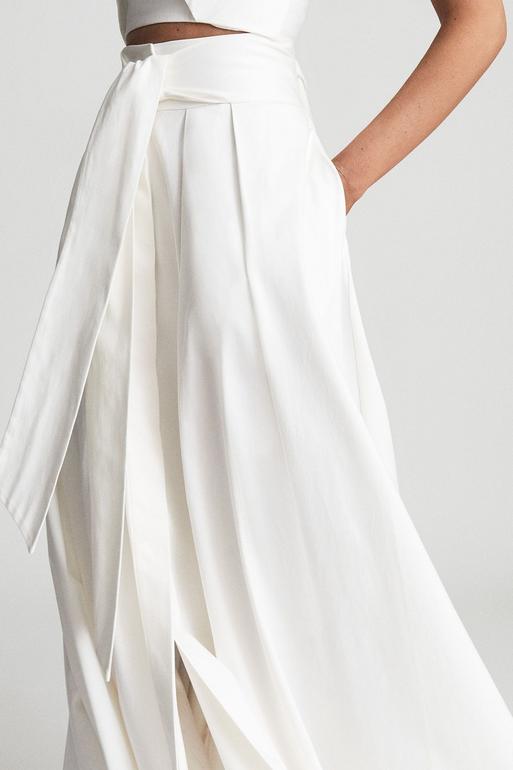 Buy Reiss White Gigi Gather Detailed Maxi Skirt from the Next UK online ...
