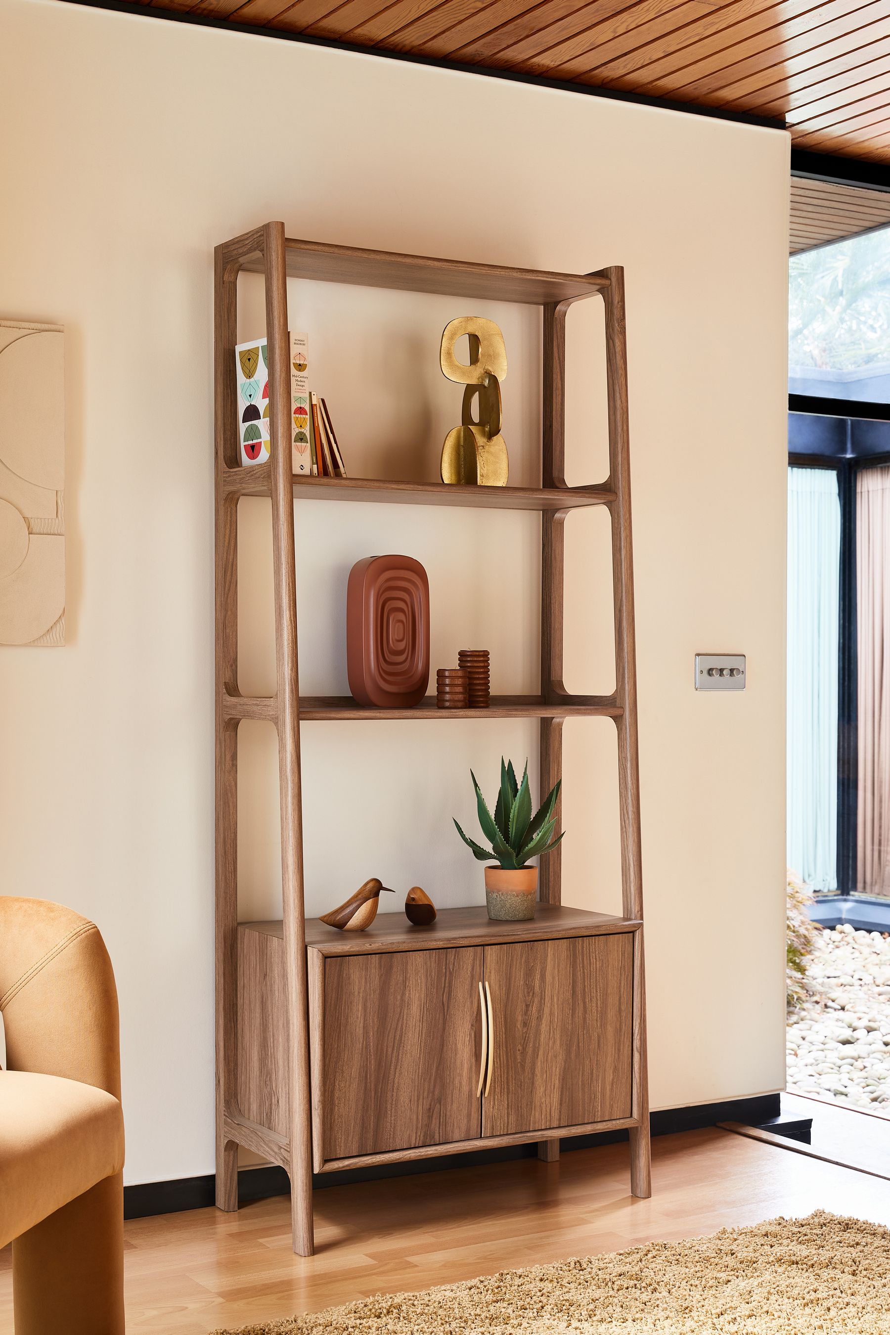 Walnut corner top ladder shelf
