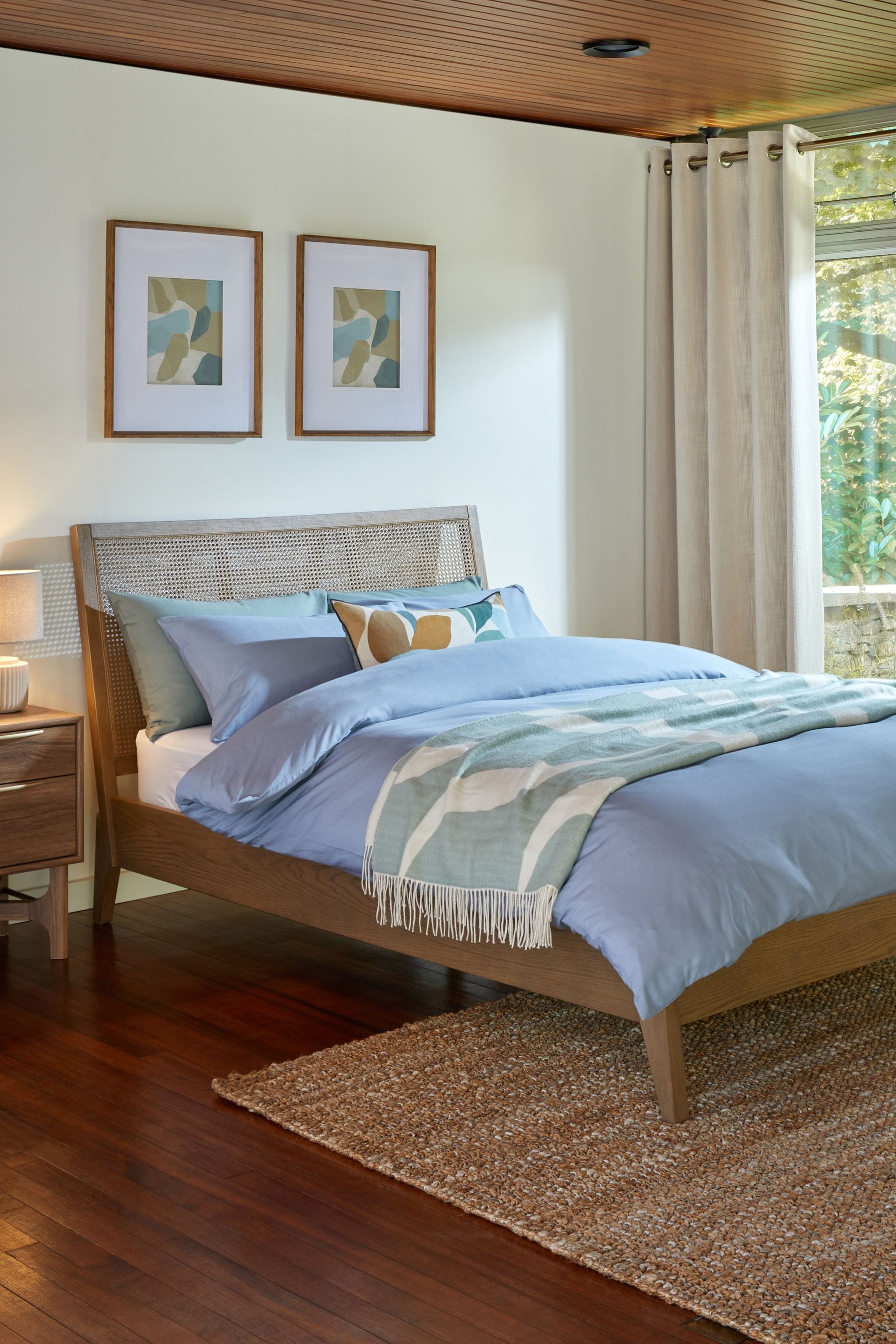 Next oak store bed