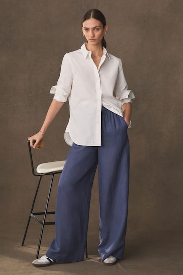 Lisa Yang high-waisted cashmere mini shorts