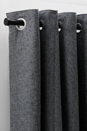 Black Stud Finial Extendable 28mm Curtain Pole Kit