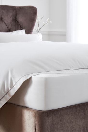 White Collection Luxe 600 Thread Count 100% Cotton Sateen Deep Fitted Sheet