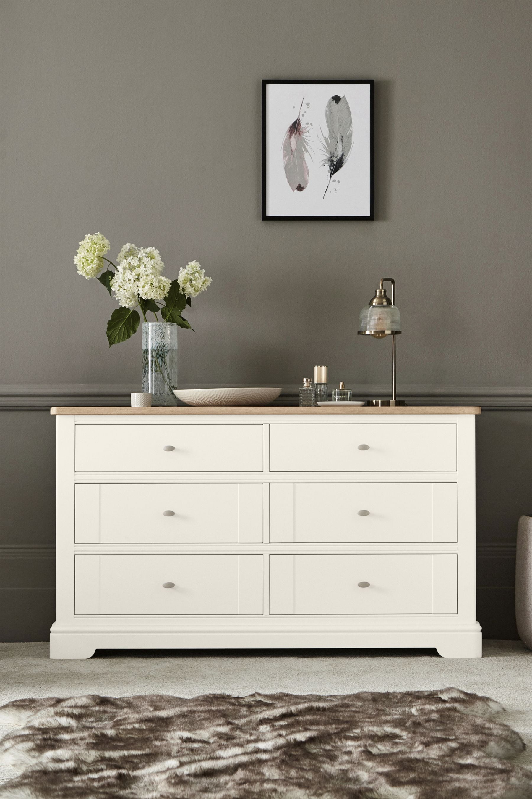 White chest of drawers 140cm wide outlet