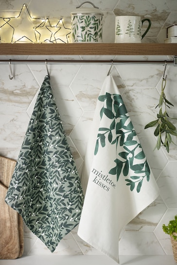 Set of 2 Green Mistletoe Tea Towels
