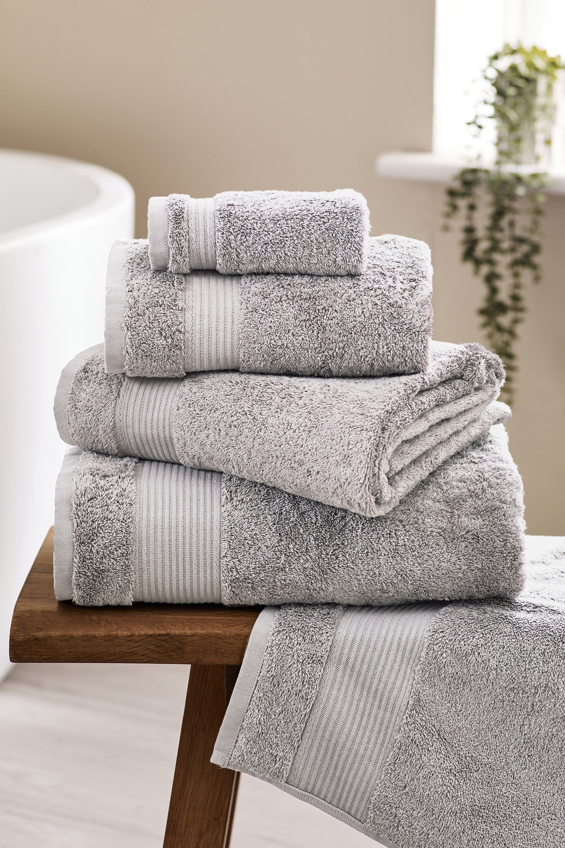 Light grey towel set clearance