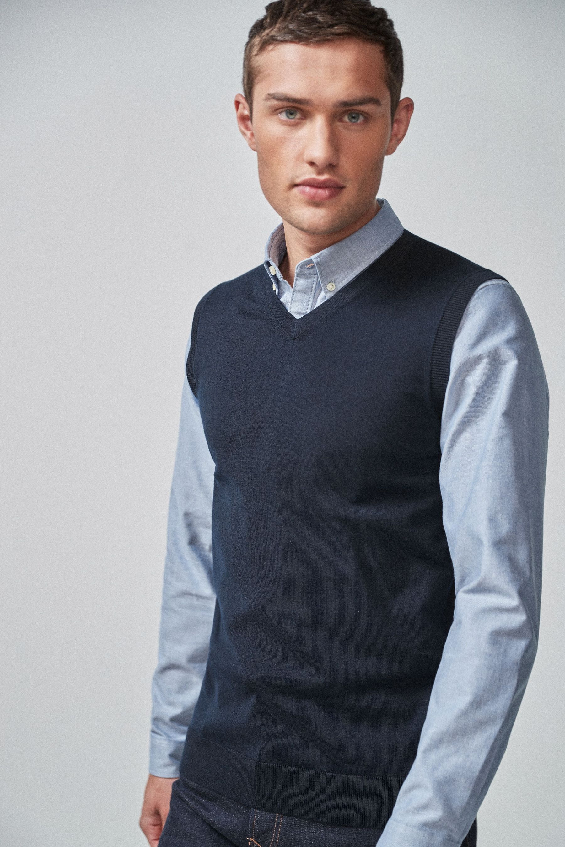 Sleeveless v neck jumper mens outlet