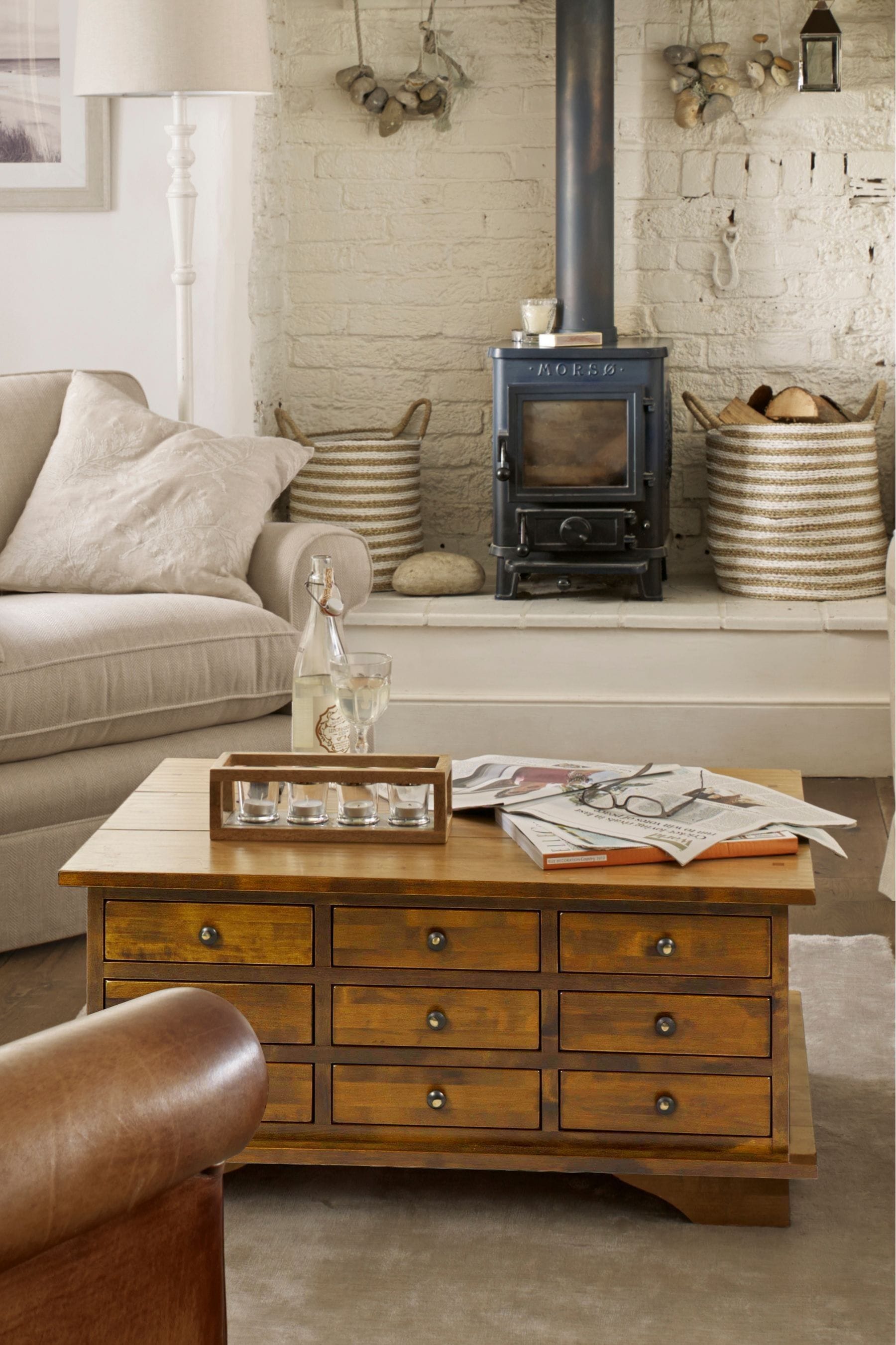 Garrat coffee store table