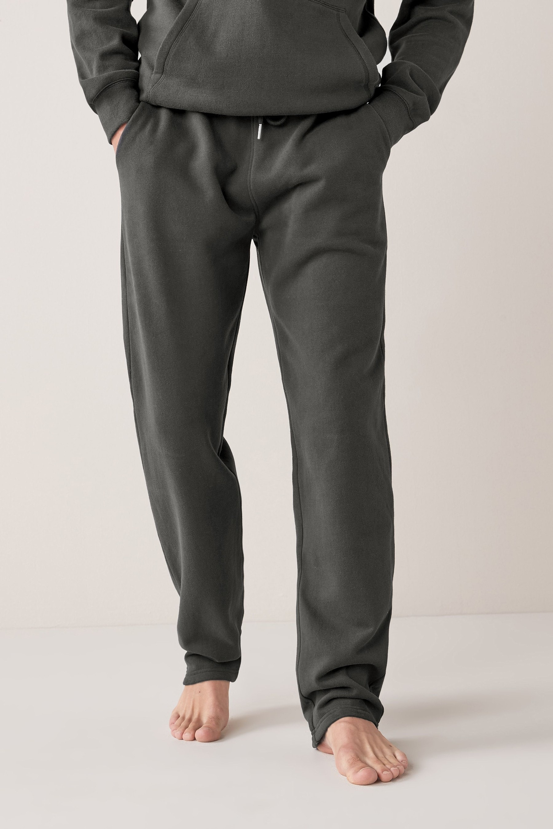 Open hotsell hem joggers