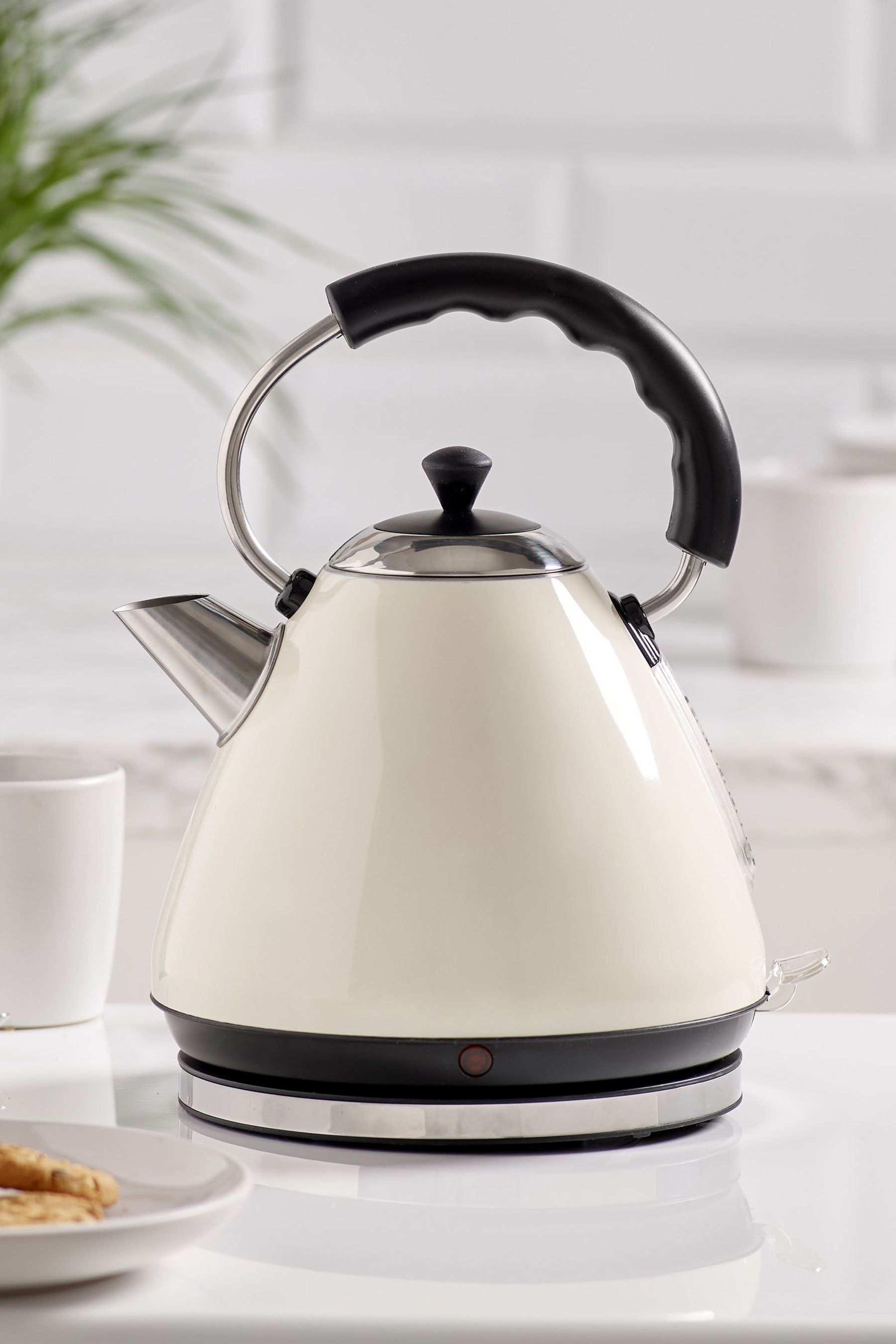 Next cream deals kettle