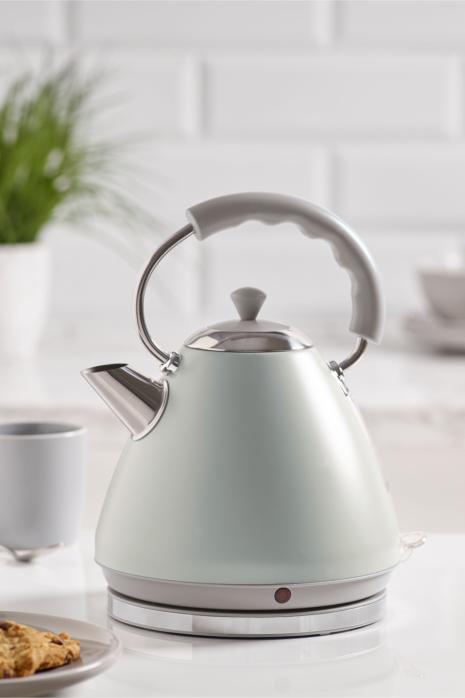 Mint green kettles sales