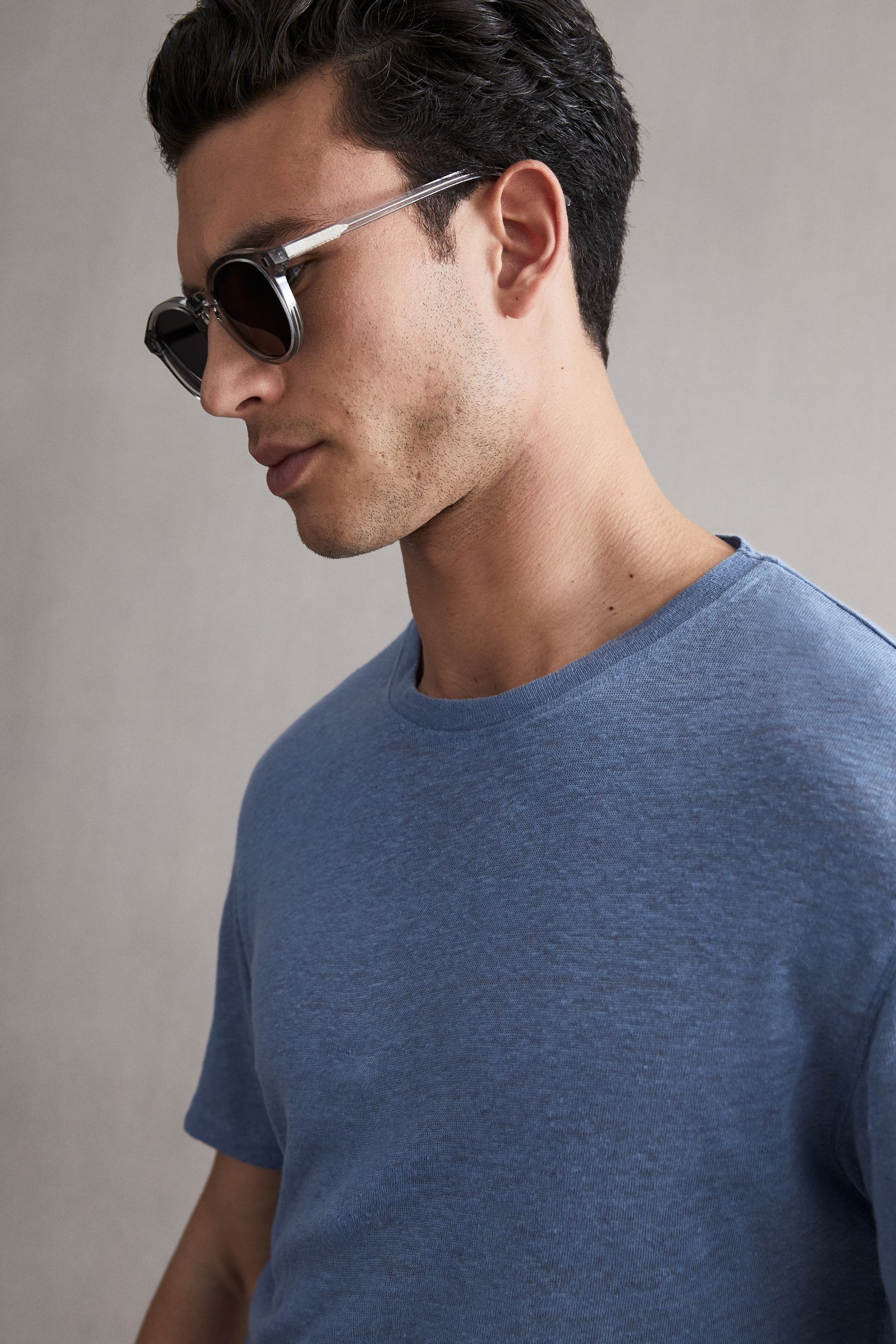Linen crew neck t shirt online