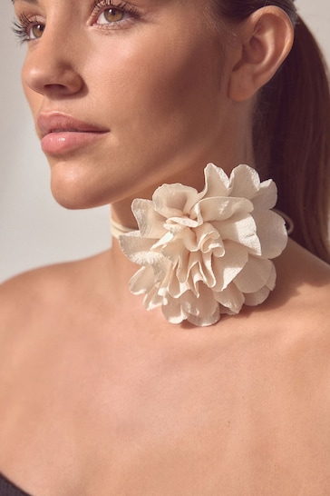 Cream Flower Corsage Wrap Choker Necklace