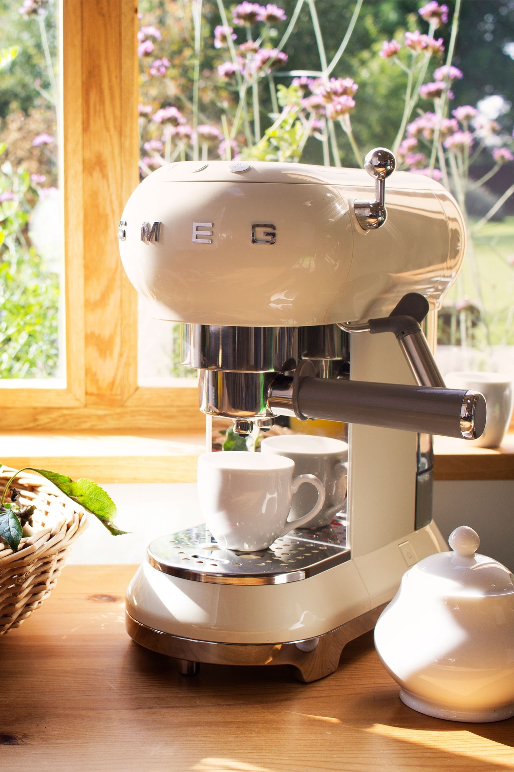 Cream smeg coffee sale machine