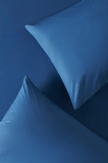 Set of 2 Blue Easy Care Polycotton Pillowcases