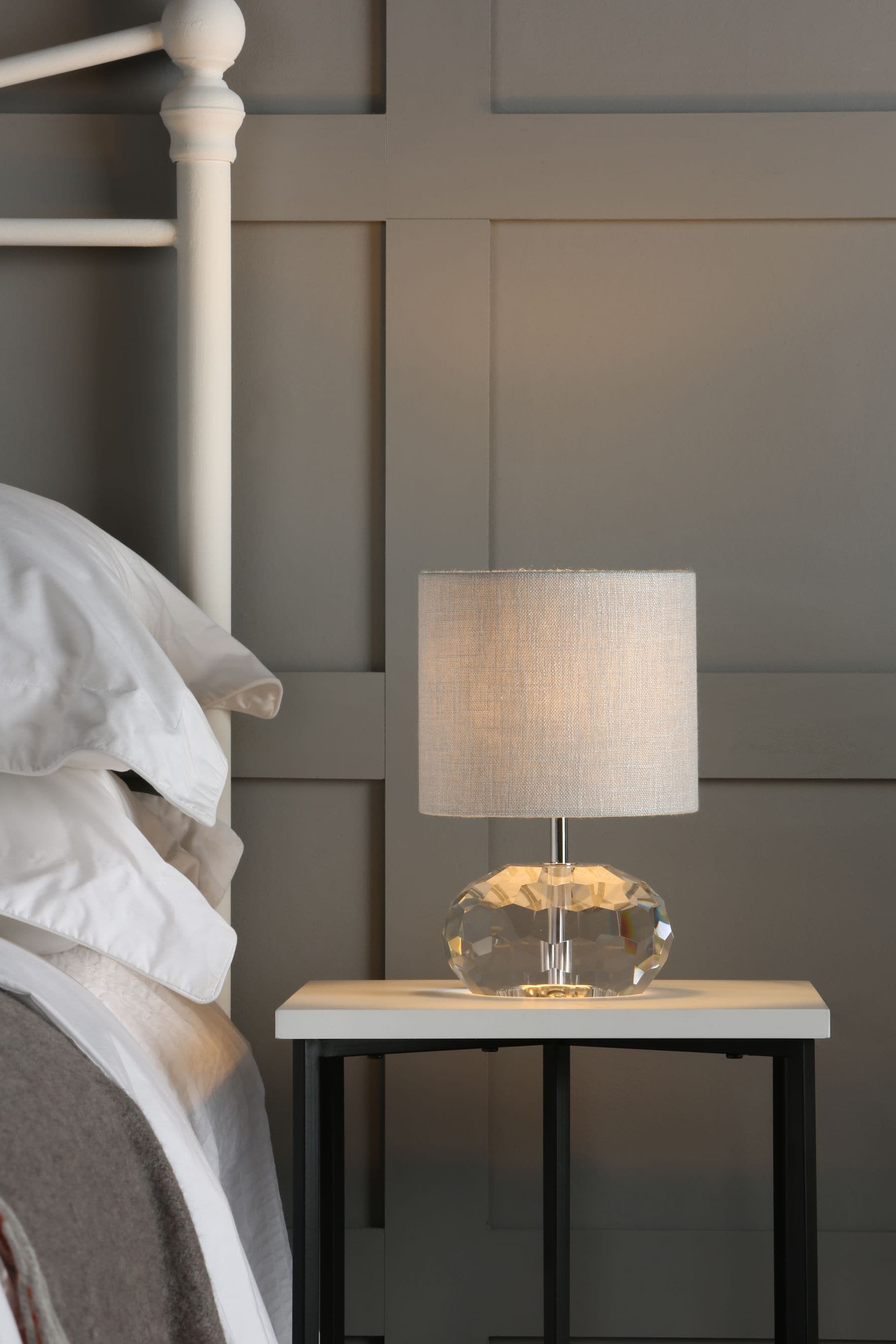 Clear nightstand outlet lamps