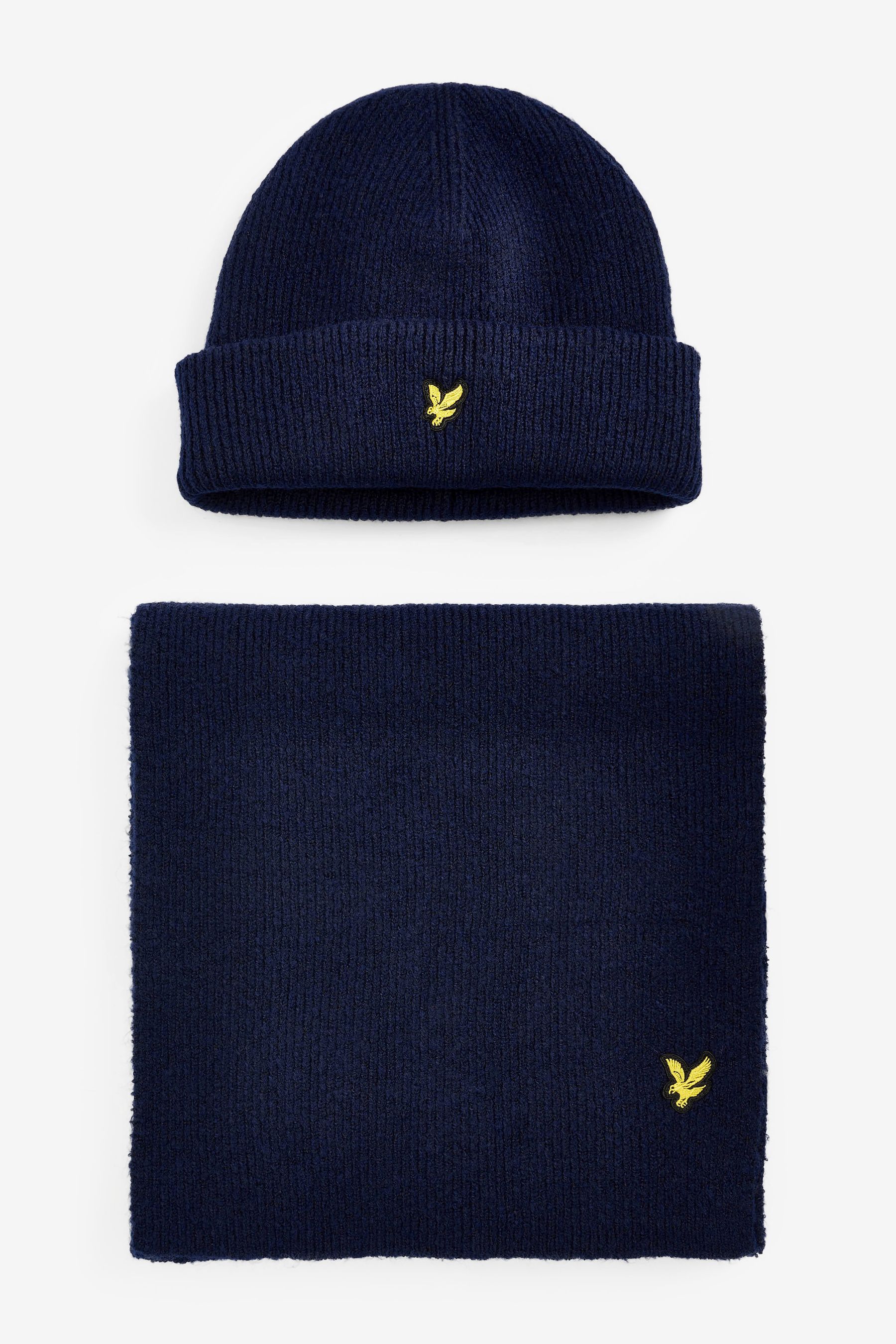 Lyle and scott hat and shop scarf set