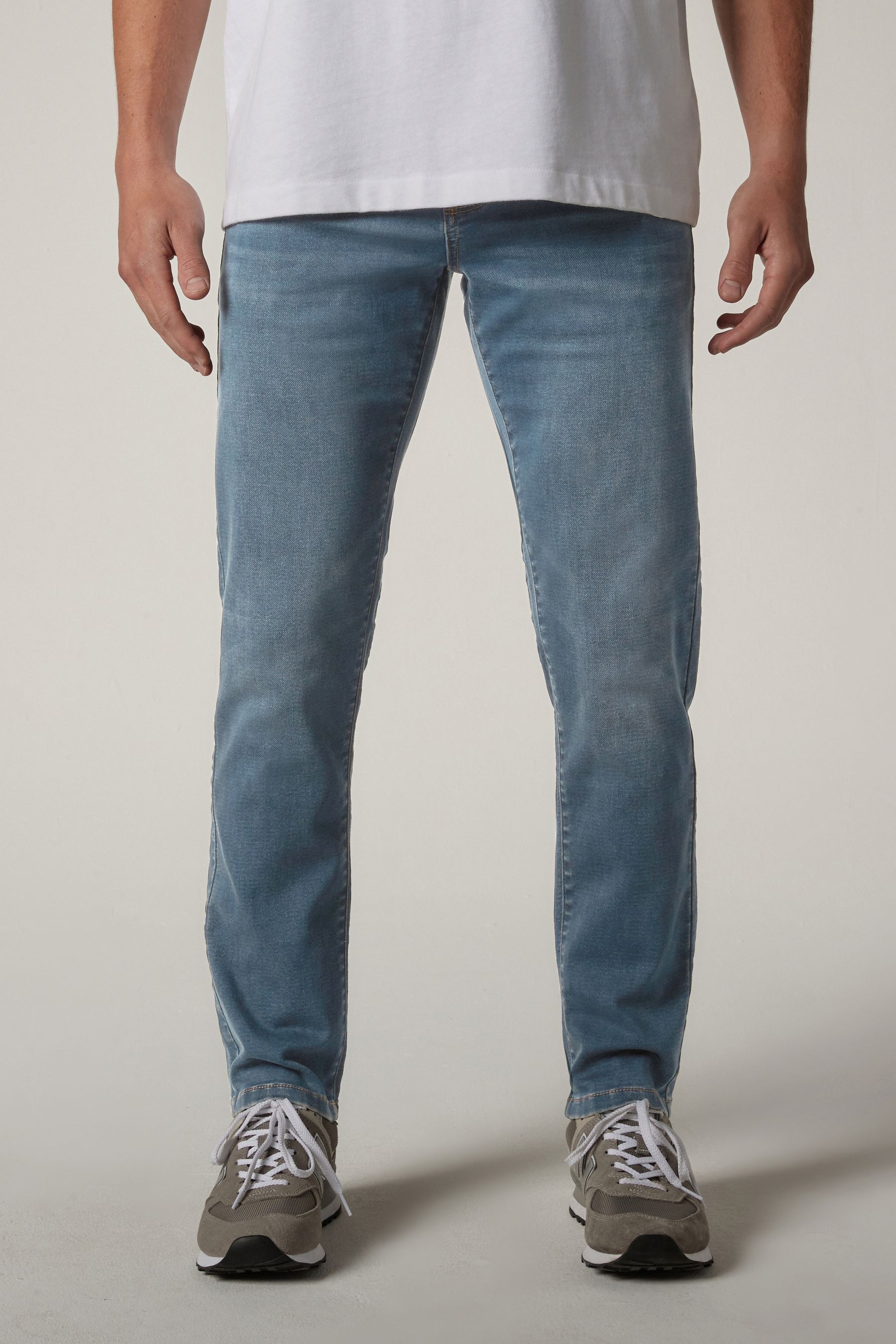 Hollister athletic clearance fit jeans