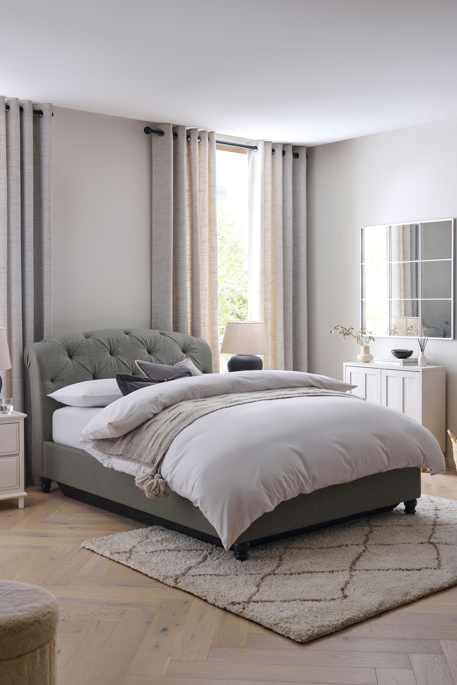 Wool Blend Grey Hartford Collection Luxe Upholstered Ottoman Storage Bed Frame