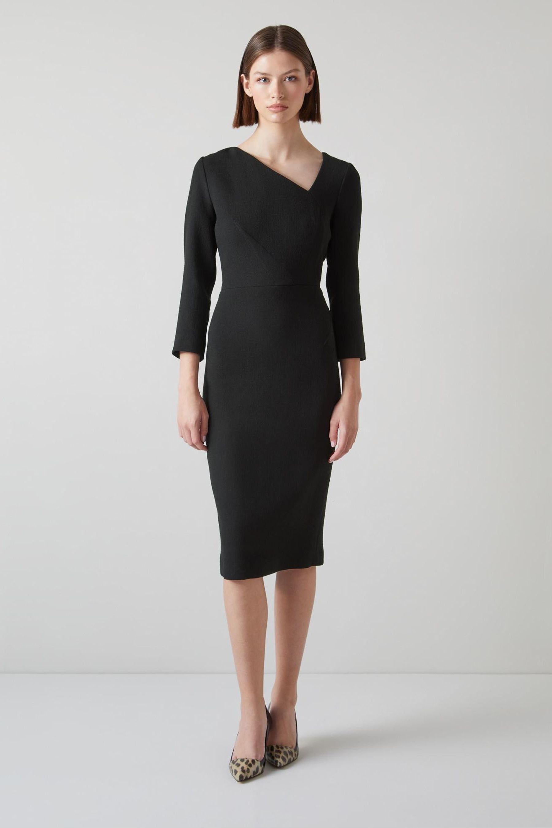 Black crepe best sale shift dress