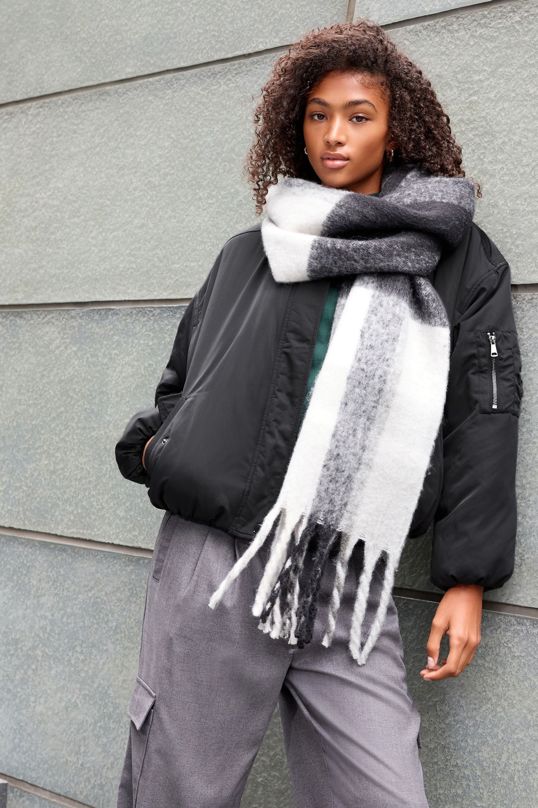 Black blanket on sale scarf