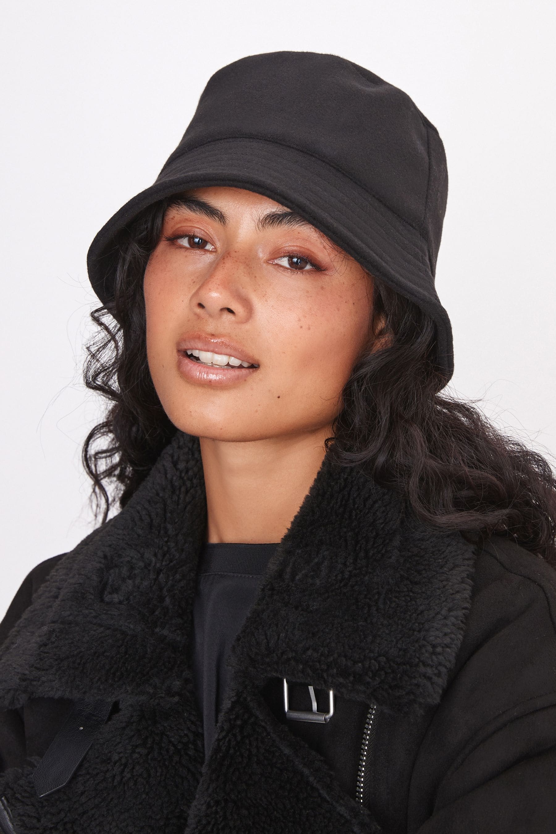 Black felt sun hat deals