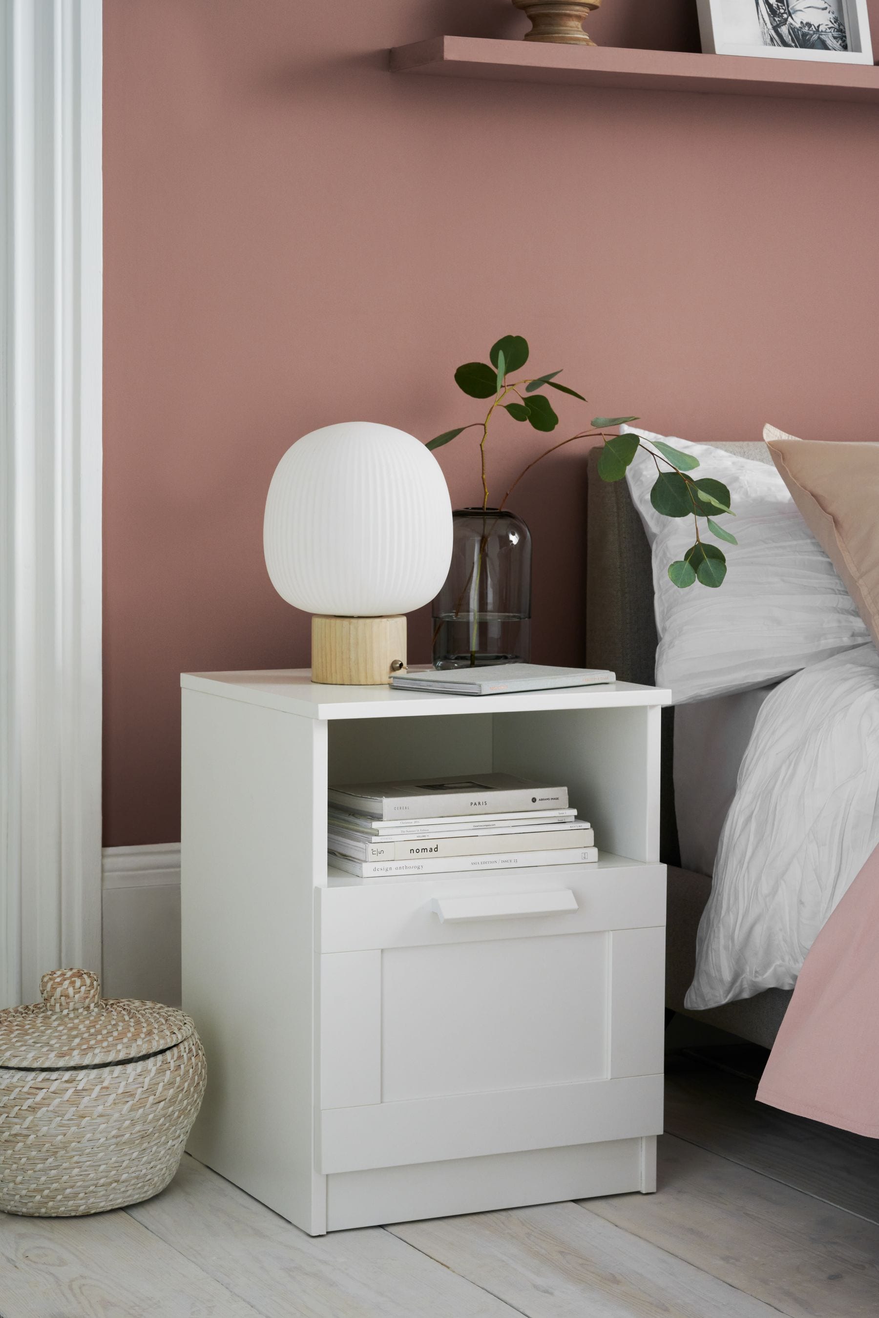 White 1 store drawer bedside table