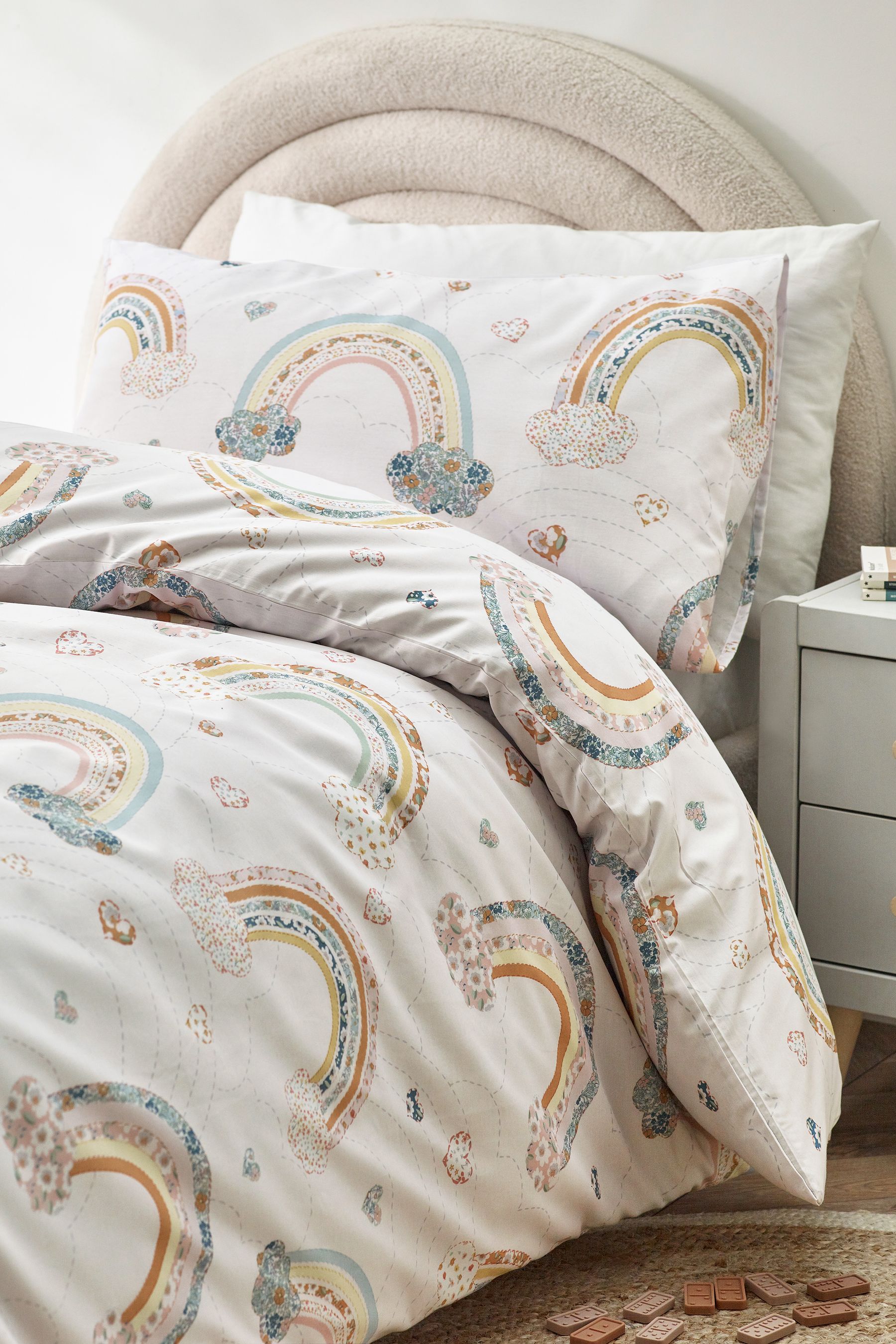 Rainbow bedding outlet