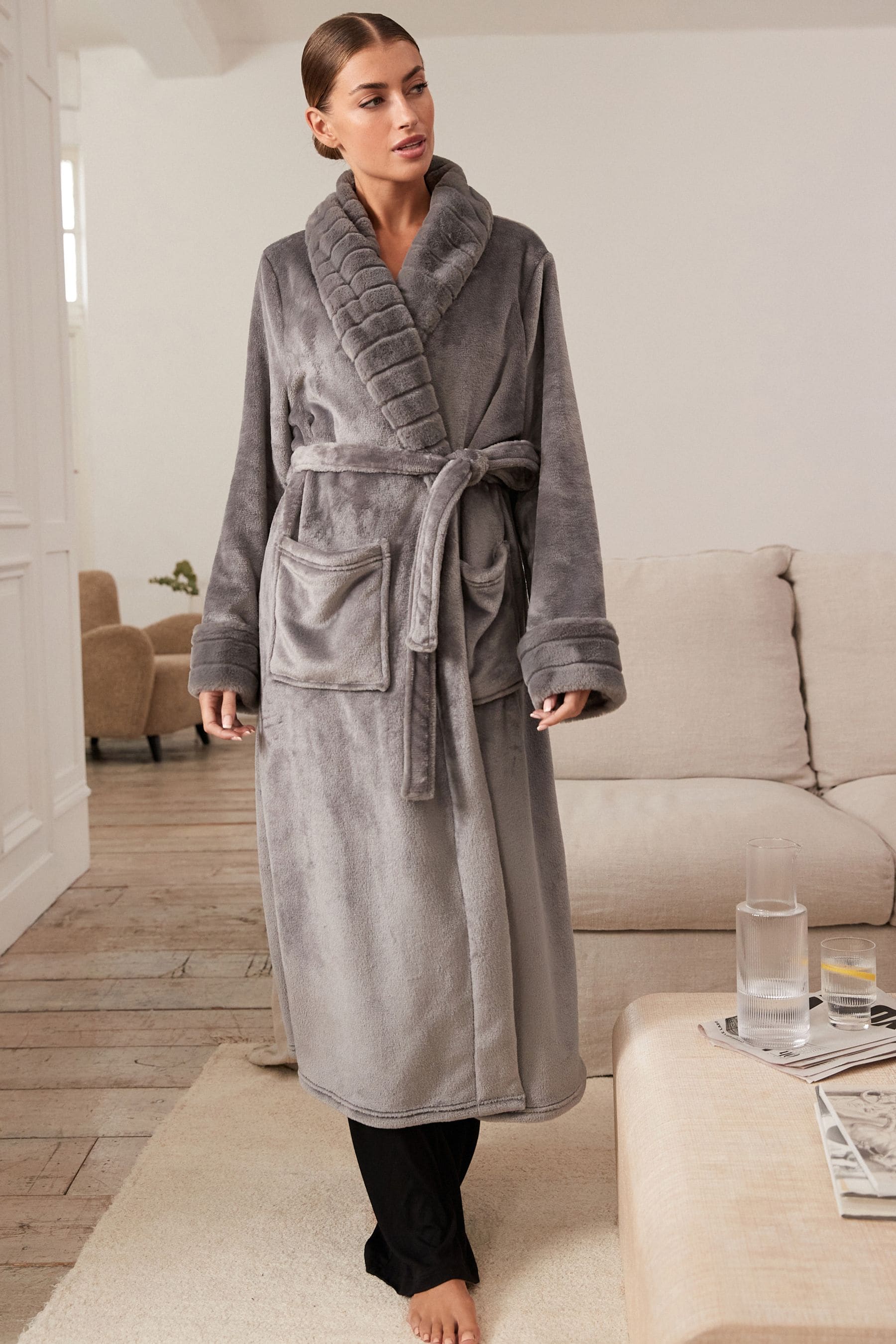 Lipsy borg dressing gown cheap