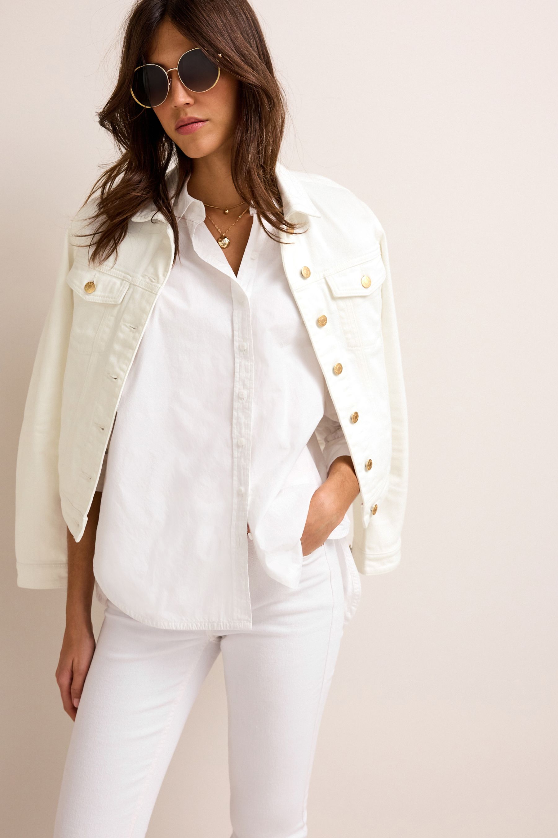 9 Ways to Wear a White Jean Jacket | Natalie Yerger