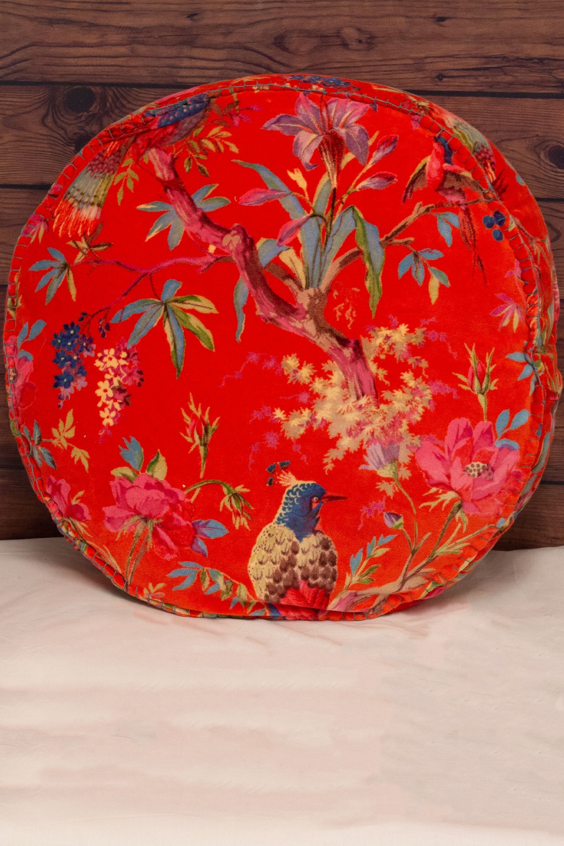 Round top orange cushion