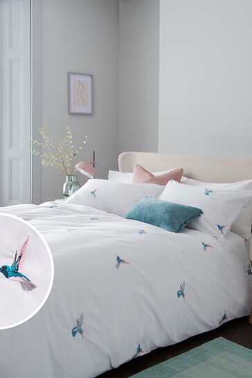 White With Hummingbird Embroidered Duvet Cover and Pillowcase Set