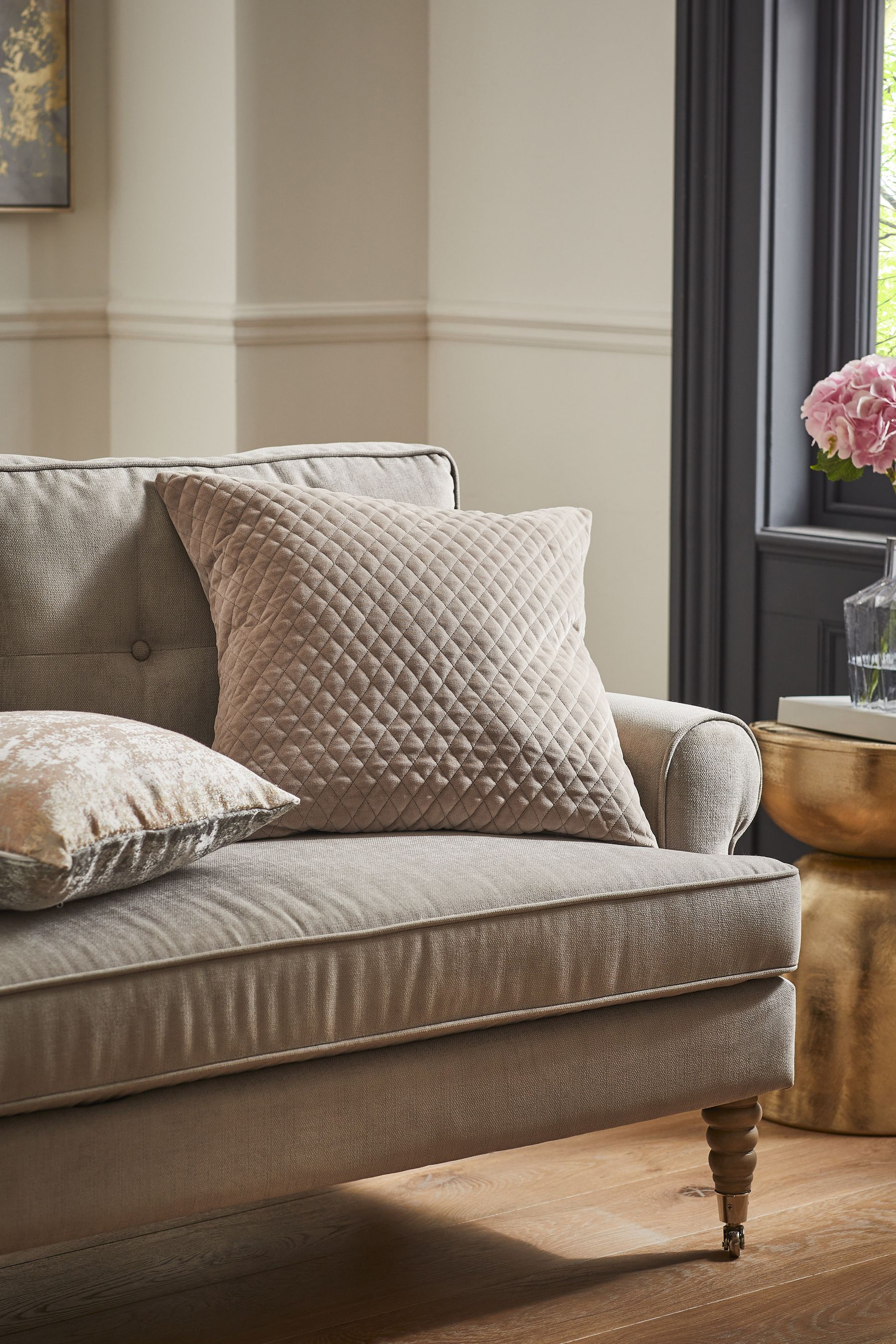 Gold online cushions next