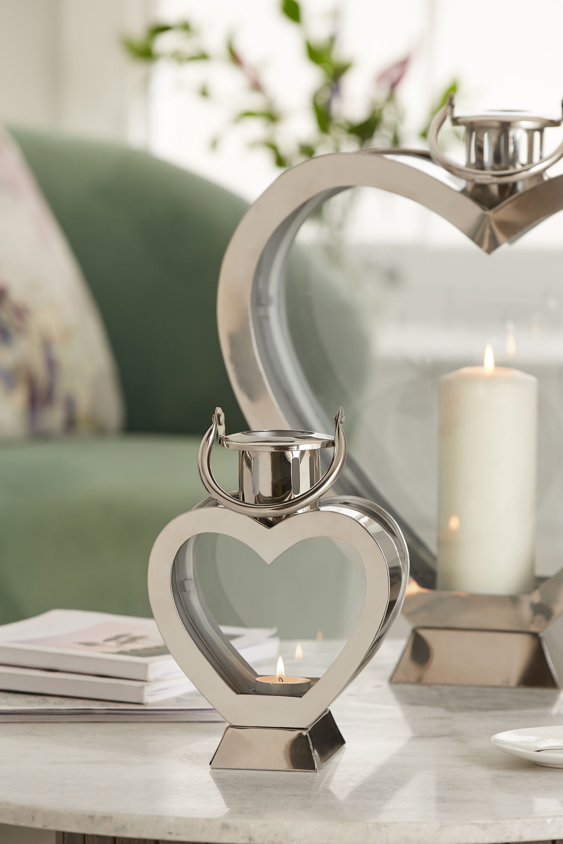 Mini lantern best sale candle holder
