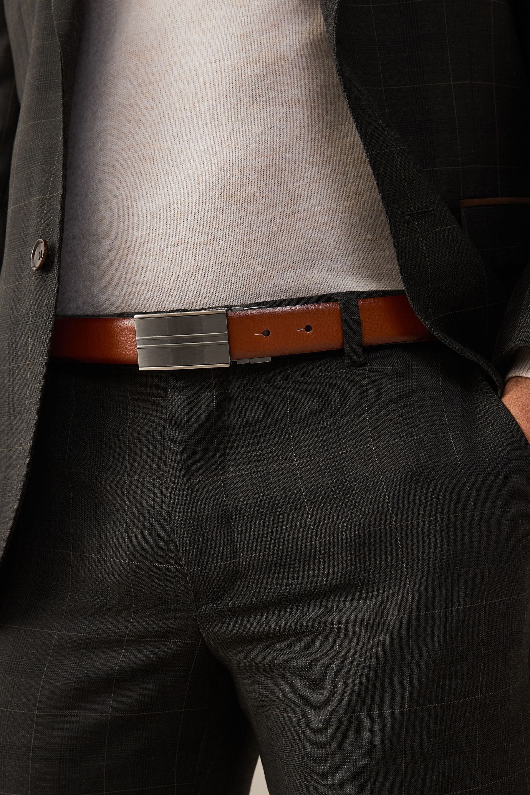 Buy Black/Tan Brown Signature Reversible Italian Leather Plaque Belt ...